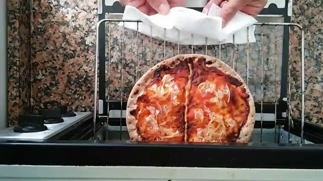 Pizzas de condón o bistec de frazada de piso, los mejores inventos culinarios cubanos