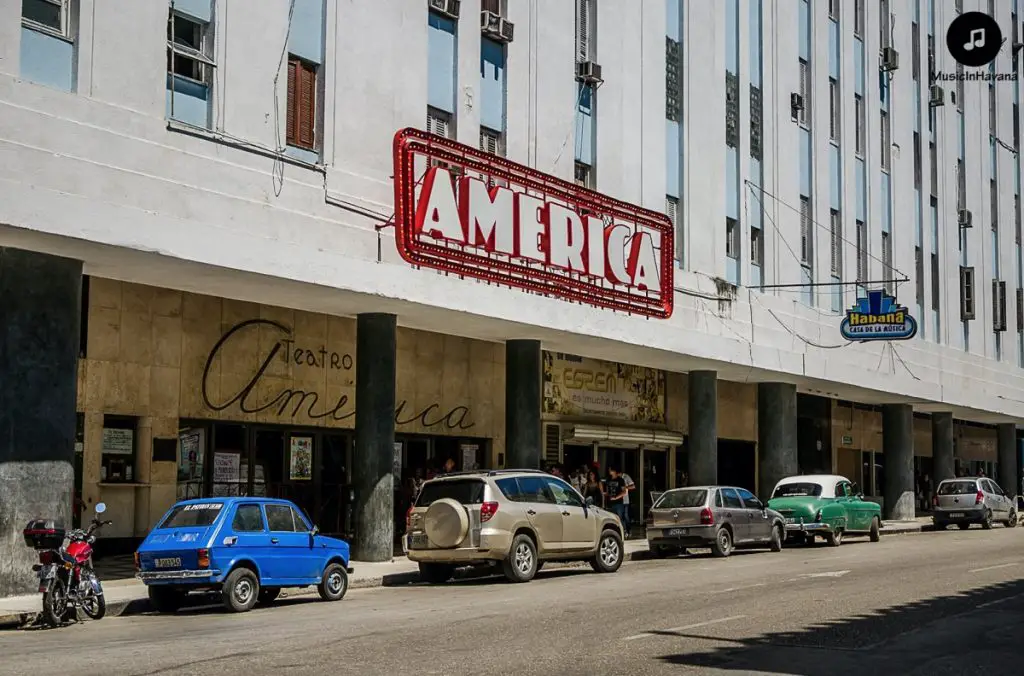 Teatro América de Cuba: glamour, lentejuelas y su propio fantasma de la ópera