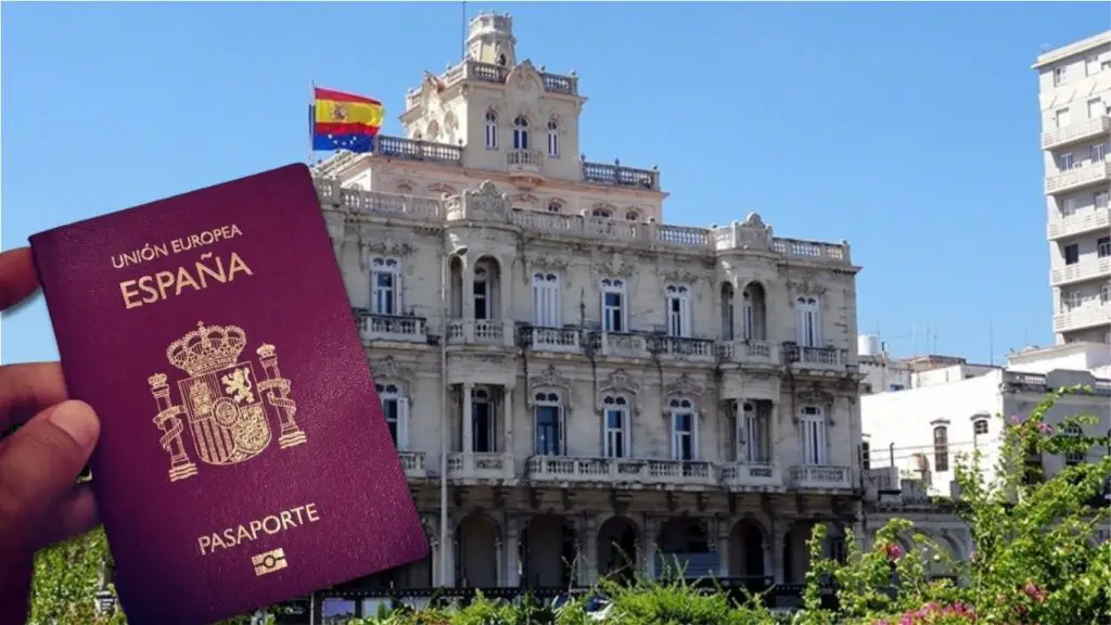 Los cubañoles que tengan vencido el pasaporte tendrán que esperar hasta mayo del 2021 si desean renovarlo u obtener uno nuevo en La Habana