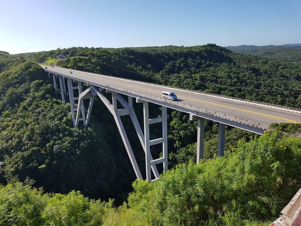 Puente de Bacunayagua: 60 años desafiando el abismo con una de las vistas más hermosas de Cuba