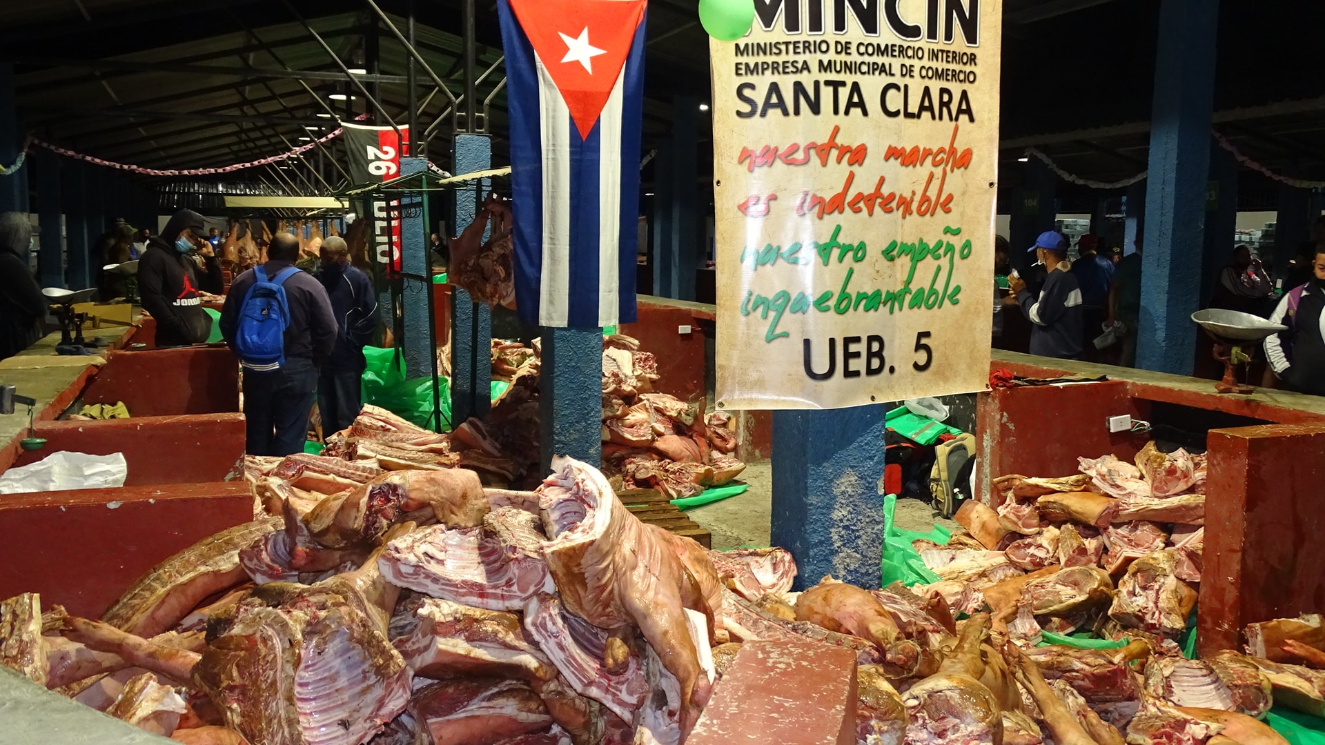 Gobierno de Villa Clara anuncia la venta de carne de res, cerdo, pollo y pescado por fin de año en sus ferias estatales, pero la población estalla ante el anuncio