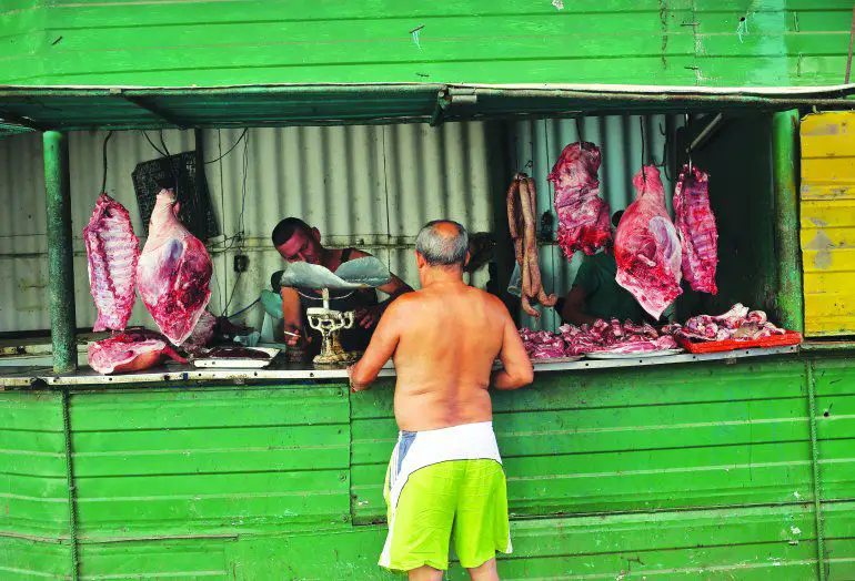 La carne de cerdo se vende a precio de oro en Cuba, solo una semana antes que acabe el año