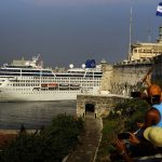 Denuncian al Gobierno cubano por la explotación de marinos en cruceros de lujo internacionales